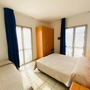 Augustus - Piazza Mazzini - Vicino Al Mare - Immobil Relax Apartmán